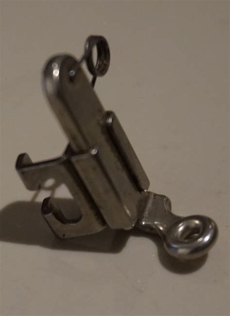 Singer Sewing Machine Darning Foot に対する画像結果