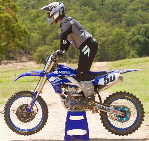 FMX Poses に対する画像結果