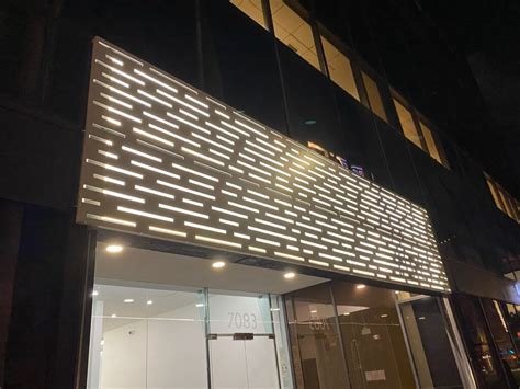 Custom LED Panels に対する画像結果