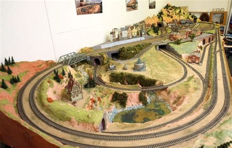 HO Scale Model Railroad Layouts - James Model Trains
