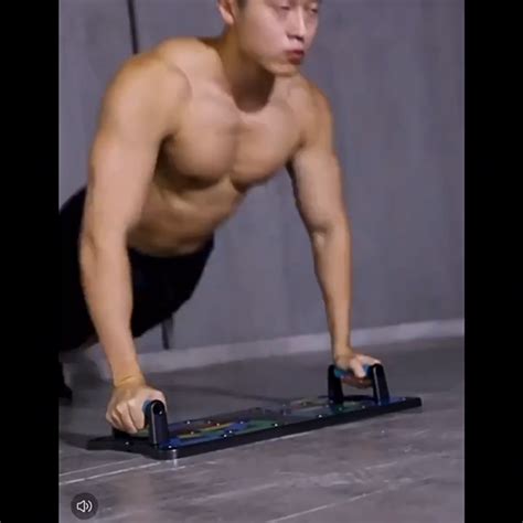 Chest and Sholders に対する画像結果