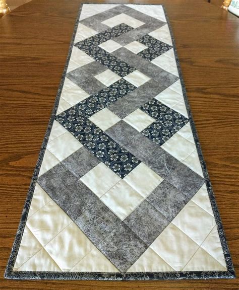Image result for Table Runner Quilt Patterns for Beginners