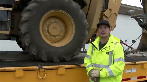 Toradh íomhá ar How to Properly Chain Down a Excavator