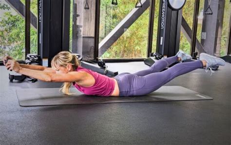 The 10 Best Core Exercises For Growth, Definition, And Strength