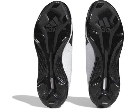 Toradh íomhá ar Baseball Cleats Bottom Side View