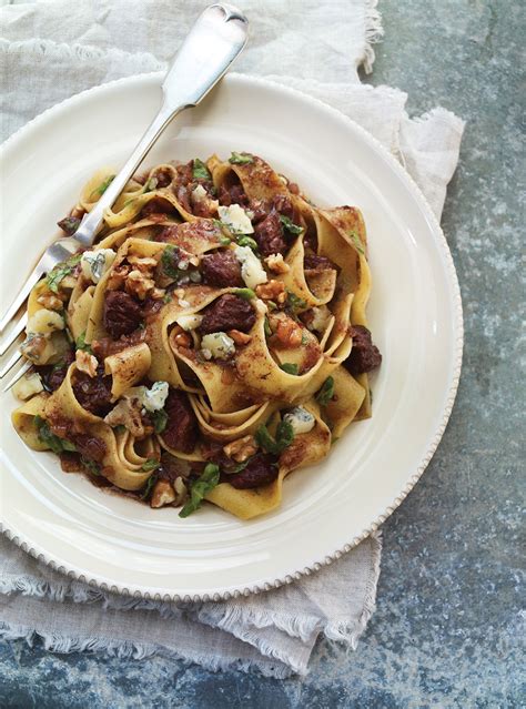 Toradh íomhá ar Braised Beef Pasta