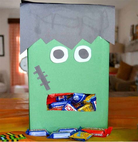 Afbeeldingsresultaten voor Halloween Candy Dispenser DIY