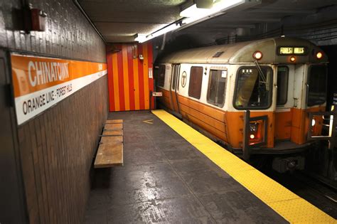 Afbeeldingsresultaten voor MBTA Red Line Decal
