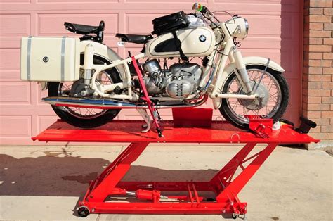 Afbeeldingsresultaten voor Motorcycle Service Lift