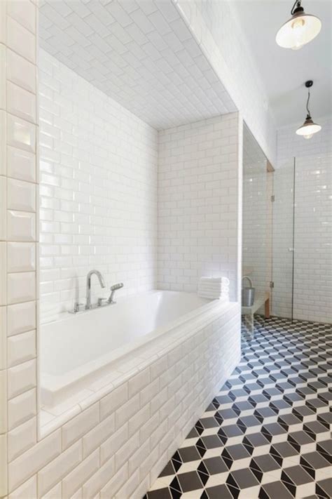 Afbeeldingsresultaten voor Beveled Subway Tile Shower Designs