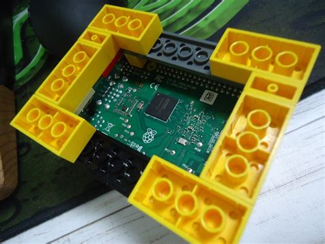 LEGO Raspberry Pi Tablet に対する画像結果