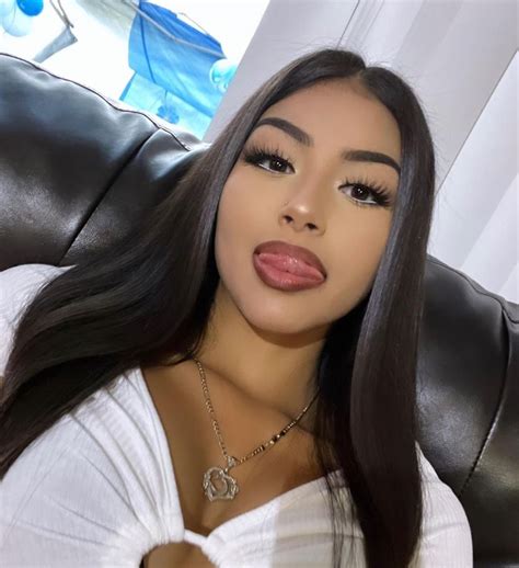 Toradh íomhá ar Fish Lips Botox