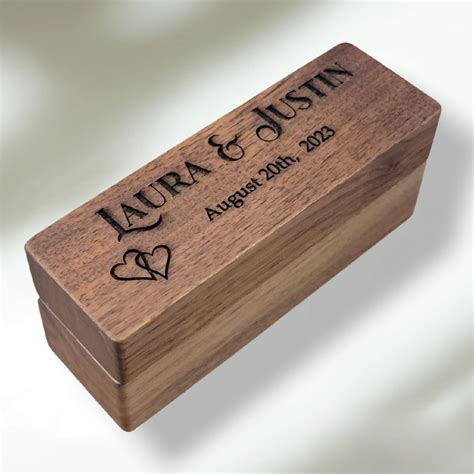 Engraved Presentation Box に対する画像結果