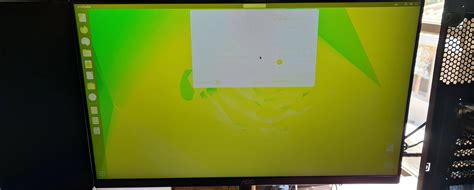 LCD Yellowing に対する画像結果