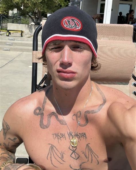 Afbeeldingsresultaten voor Hacker Extending Arm