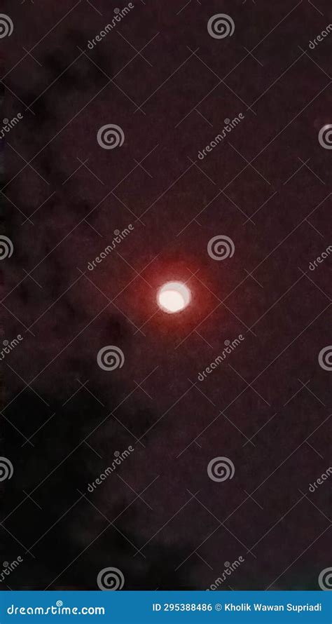 Toradh íomhá ar Java with Red Background