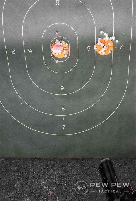 Hand Aiming Colt Python に対する画像結果