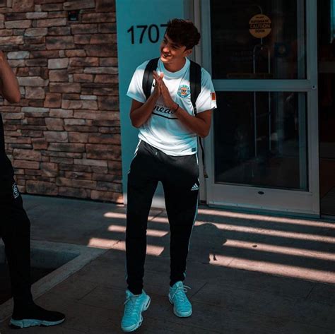 Nike TN Inoxtag に対する画像結果