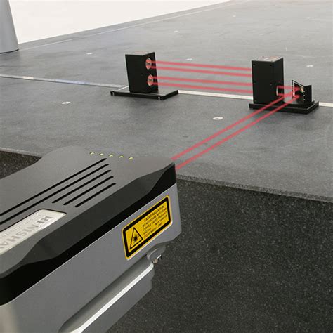 CMM Arm Measuring Flatness in Space に対する画像結果