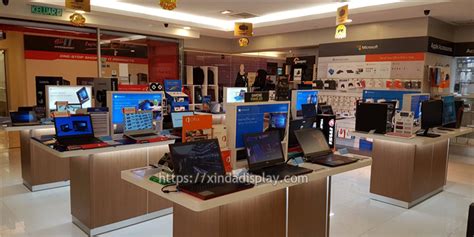 Toradh íomhá ar Computer Shop Display