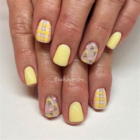 Image result for Simple Spring Nail Desighns