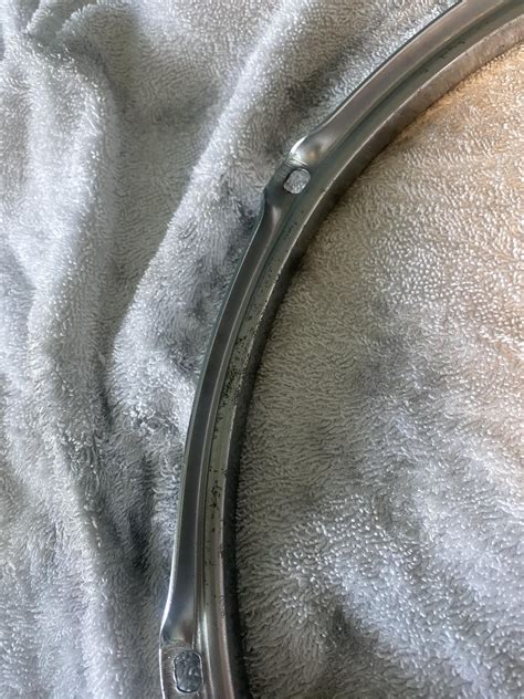 Afbeeldingsresultaten voor Cleaning Rust Off Metal Work Fence