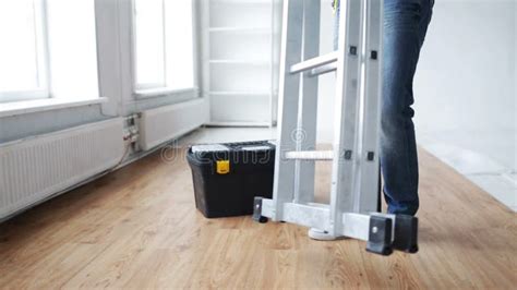 Man Bringing Tools に対する画像結果