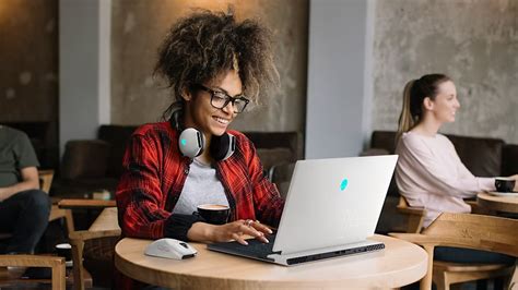 Image result for Alienware M 17 R5 AMD Fan