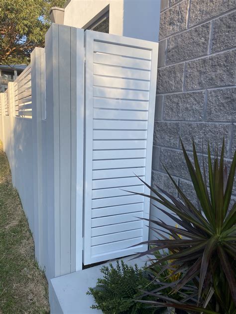 Modular Walls Curved Fence に対する画像結果