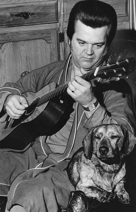 Toradh íomhá ar Conway Twitty Military