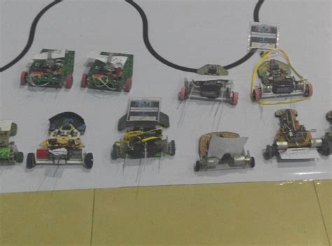 Image result for Lomba Robot Line Follower Dunia