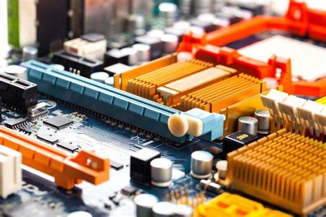 Toradh íomhá ar Computer Components On Motherboard