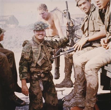 Afbeeldingsresultaten voor Navy SEALs in Vietnam