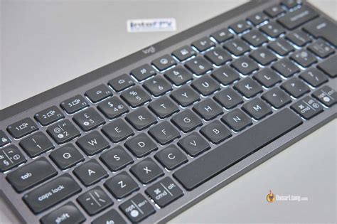 Logitech Mini Keyboard with Touchpad に対する画像結果