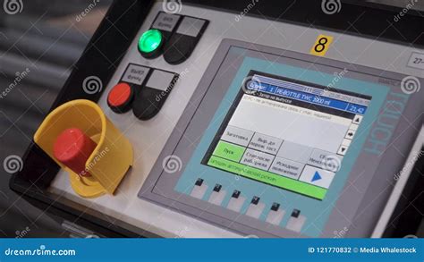 Touch Screen Control Machine に対する画像結果
