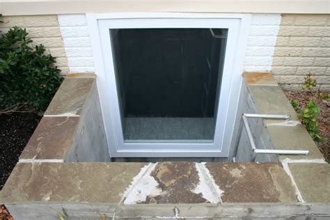 Egress Window Well Extensions に対する画像結果