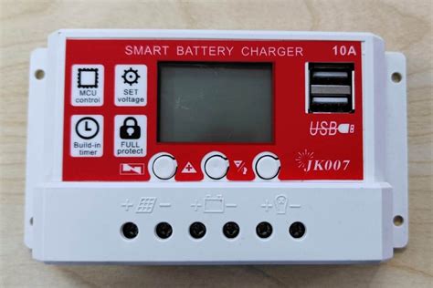 Solar Power Arduino Charger Battery に対する画像結果