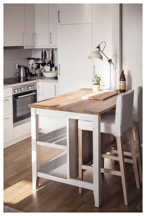 Afbeeldingsresultaten voor Small Breakfast Bar Table and Stools