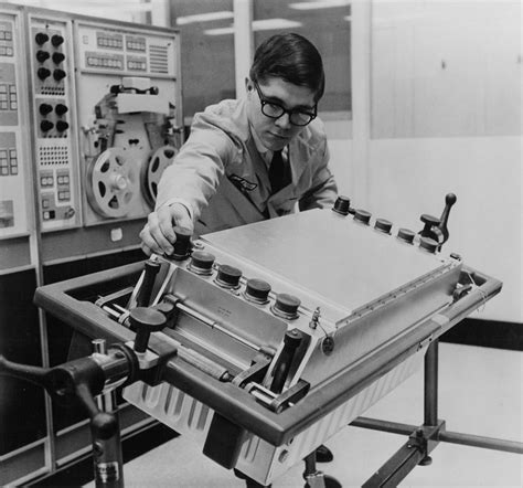 Saturn V Memory Module に対する画像結果