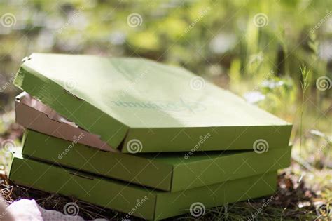 Toradh íomhá ar Partially Wrapped Box