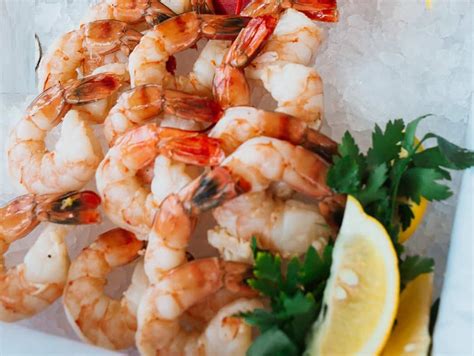 Large Shrimp Cocktail に対する画像結果