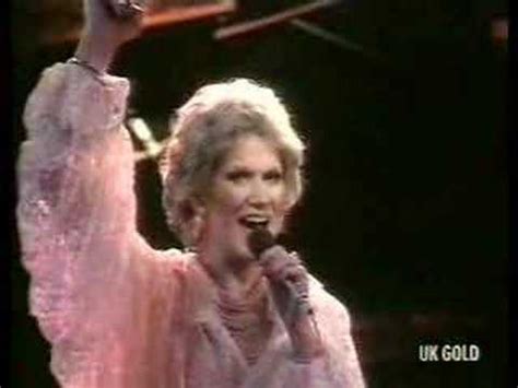 Toradh íomhá ar Dusty Springfield It Begins Again