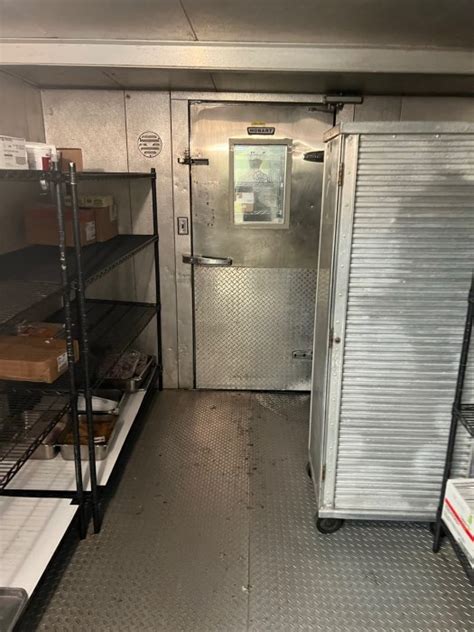 Walk-In Freezer Auction に対する画像結果