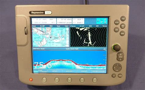 Raymarine GPS E120 Chartplotter に対する画像結果