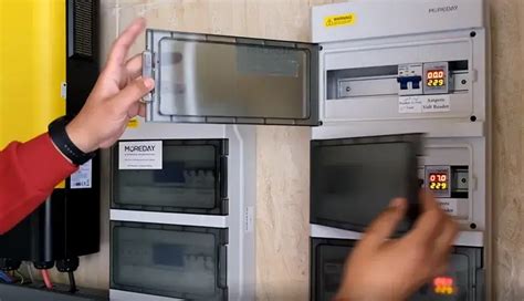 Afbeeldingsresultaten voor Installation Combiner Box