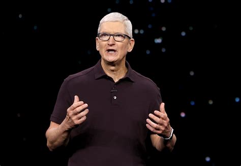 Toradh íomhá ar Tim Cook Sad Meme