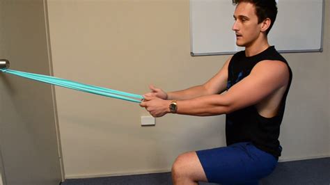 Toradh íomhá ar Thera-Band Retraction Exercise