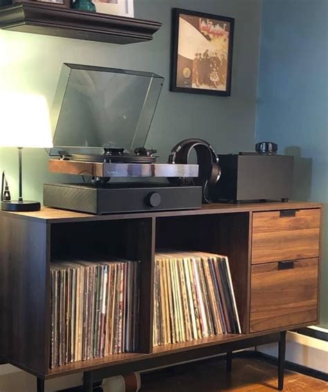 Toradh íomhá ar Vinyl Setup Conversation Room
