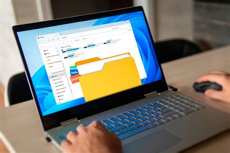 Toradh íomhá ar Setting Up Laptop