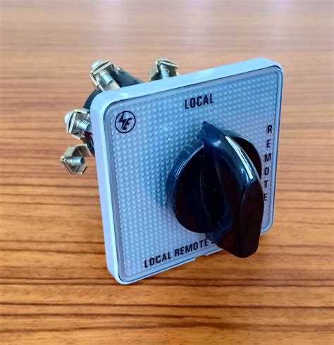 Local/Remote Selector Switch に対する画像結果